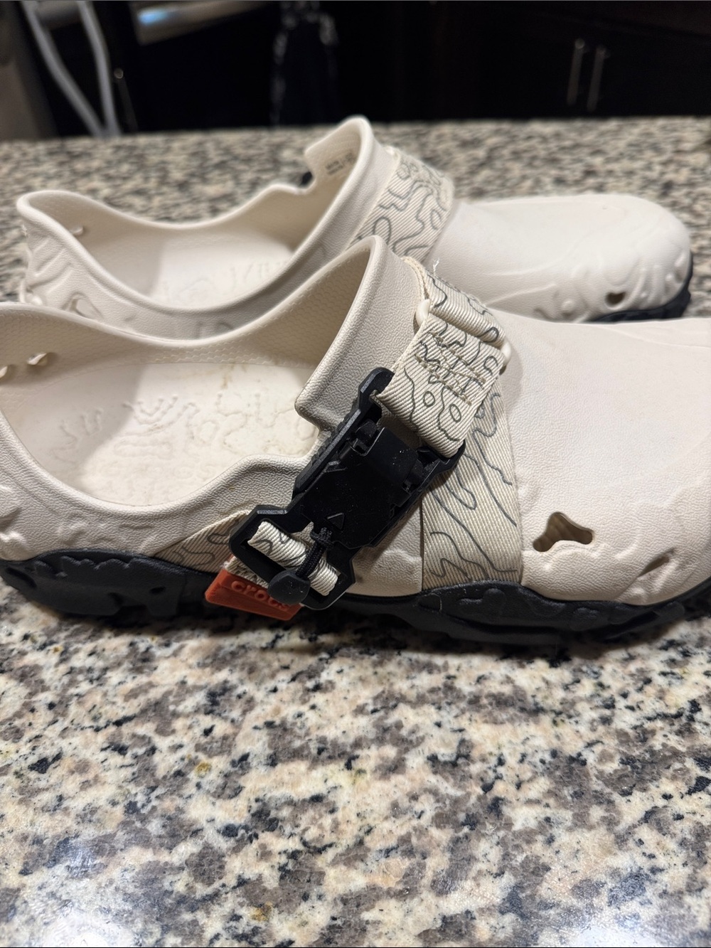 CROCS All Terrain Atlas Cream Slip-On. 12. Like New!!🔥 - Picture 5 of 6